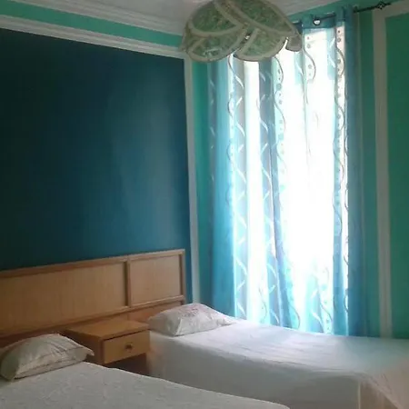 Local Private Hostal *