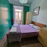 Local Private Хостел *