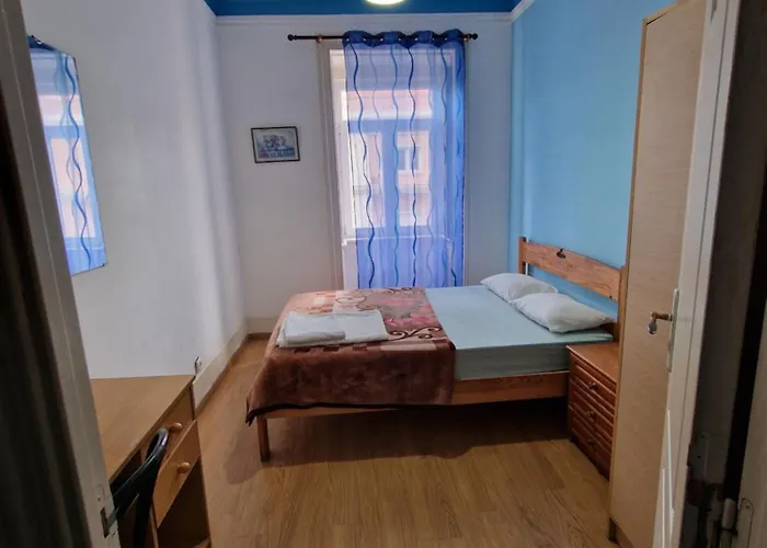 Local Private * リスボン