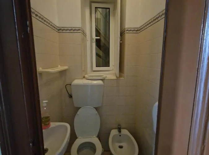 Local Private * リスボン